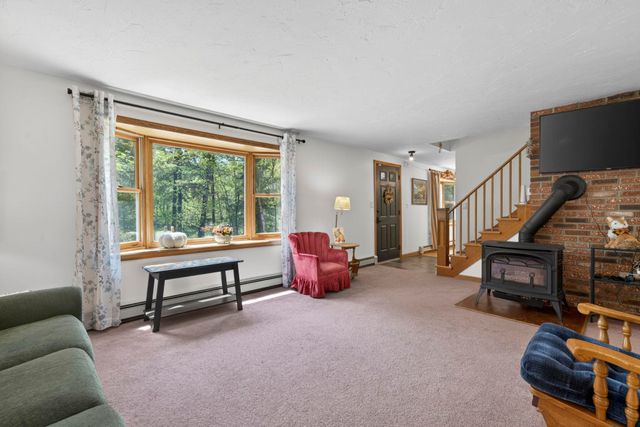 48 Queen Street, Boscawen, NH 03303