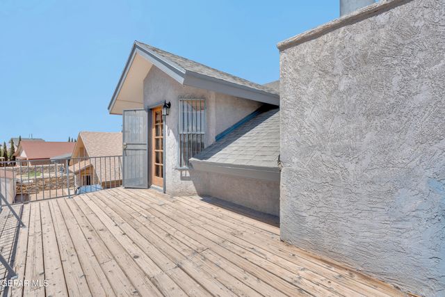 12176 JOSE CISNEROS Drive, El Paso, TX 79936