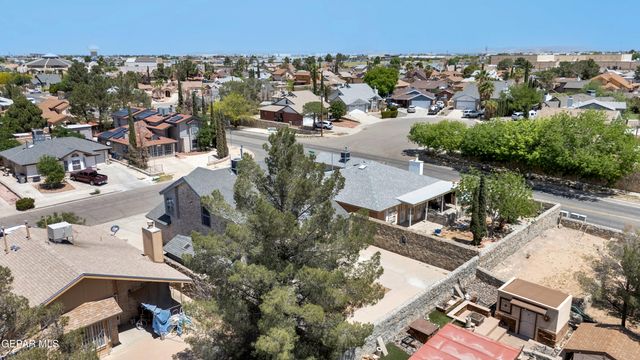 12176 JOSE CISNEROS Drive, El Paso, TX 79936