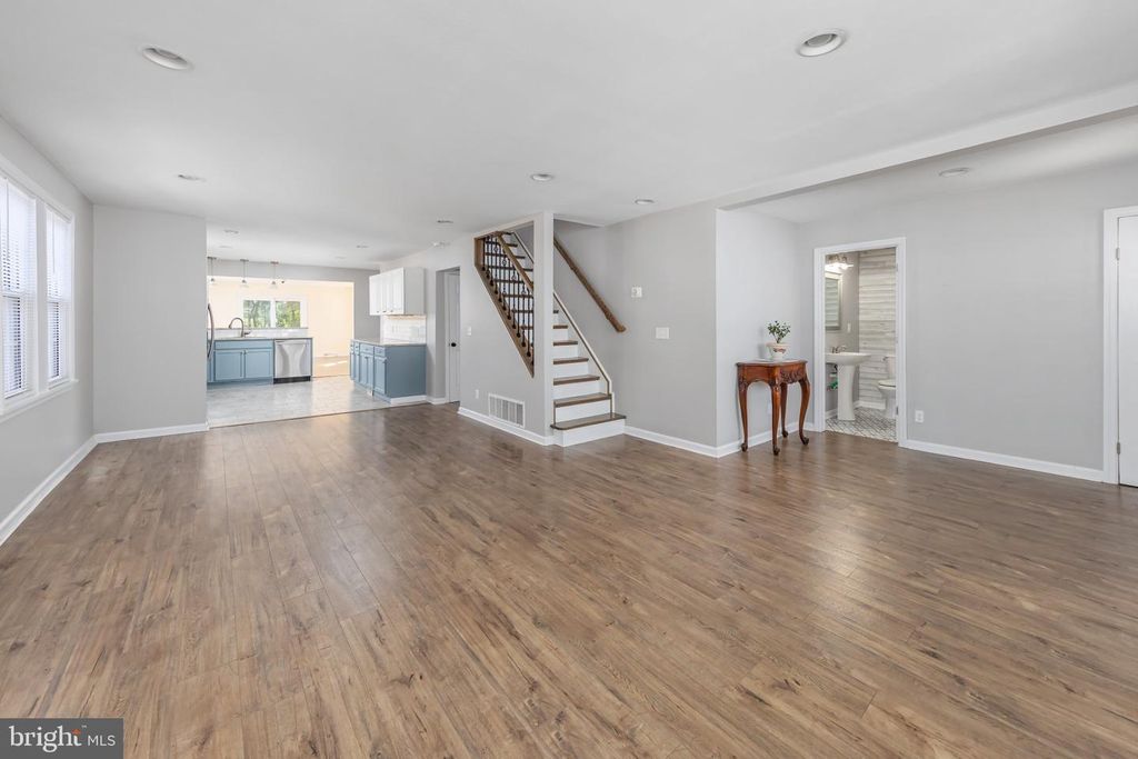 418 WEATHERBY AVE, SWEDESBORO, NJ 08085 — photo 4