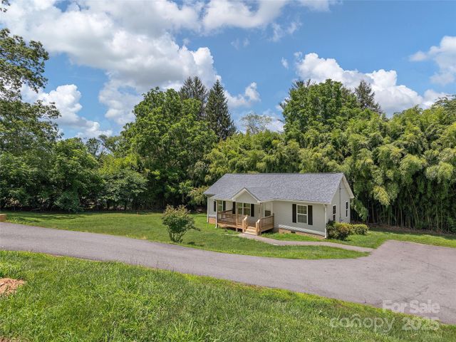 19 Cedar Street, Canton, NC 28716