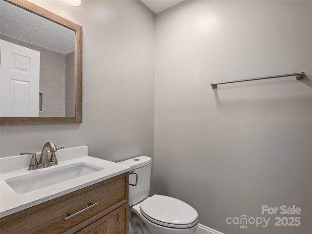19 Cedar Street, Canton, NC 28716