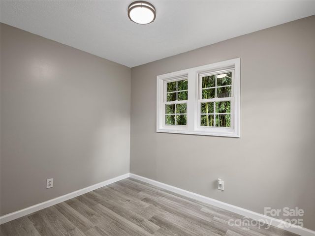 19 Cedar Street, Canton, NC 28716