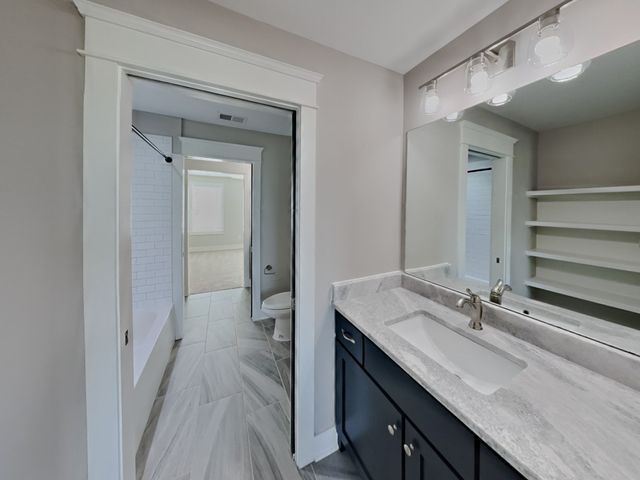 6813 Charlotte Pike Apt 11, Nashville, TN 37209