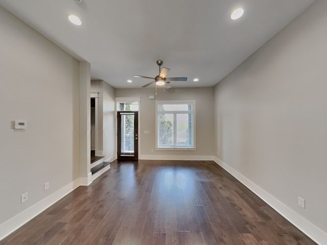 6813 Charlotte Pike Apt 11, Nashville, TN 37209