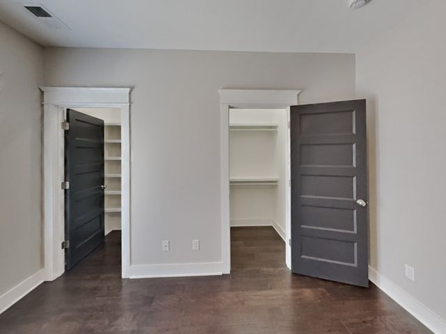 6813 Charlotte Pike Apt 11, Nashville, TN 37209