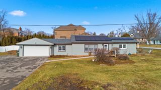 100 Pratt Boulevard, Roselle, IL 60172