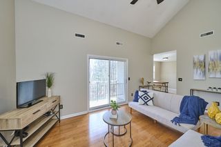 124 Tennis Plaza Rd 42, Dracut, MA 01826