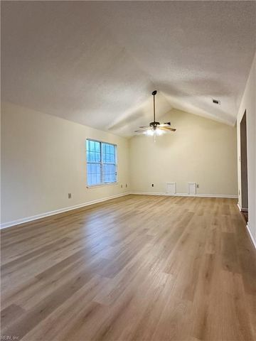 4605 Little John DR, Norfolk, VA 23513