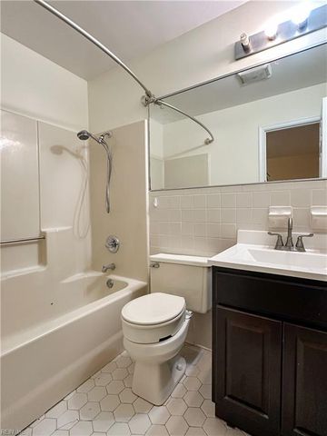 4605 Little John DR, Norfolk, VA 23513