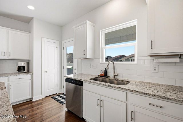 1160 Calabash Station Boulevard NW, Calabash, NC 28467