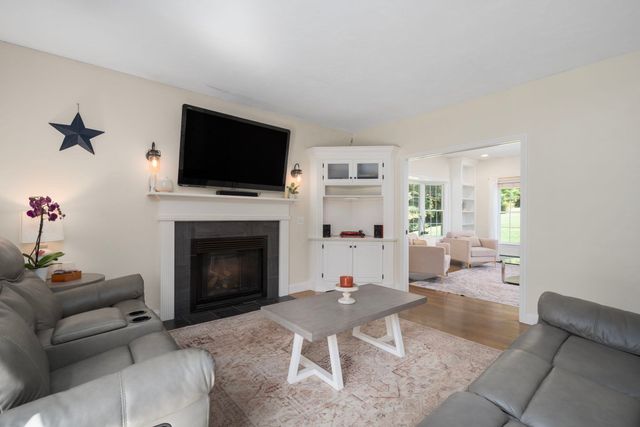 62 Pinsonnault Lane, North Attleboro, MA 02760