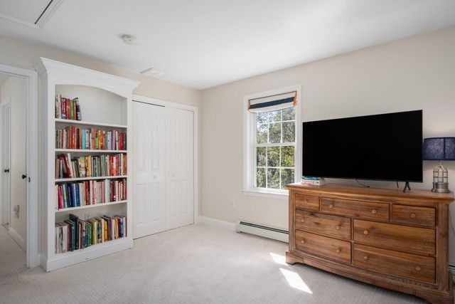 62 Pinsonnault Lane, North Attleboro, MA 02760