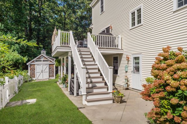 62 Pinsonnault Lane, North Attleboro, MA 02760