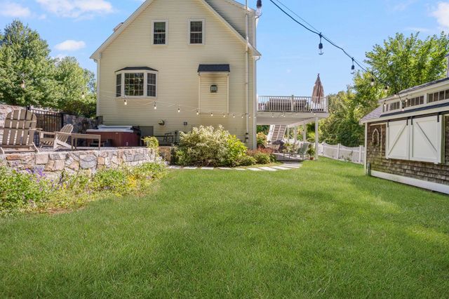 62 Pinsonnault Lane, North Attleboro, MA 02760