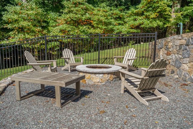 62 Pinsonnault Lane, North Attleboro, MA 02760