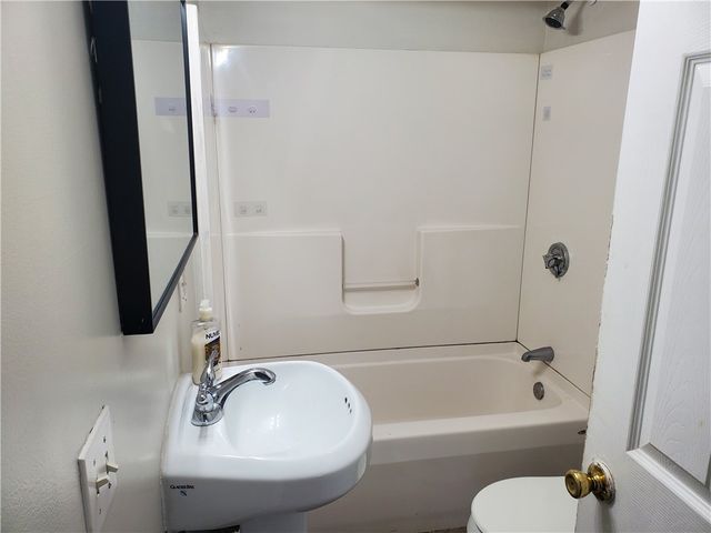 58 River Street 41, West Warwick, RI 02893