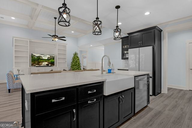 156 Grey Ghost Court, Richmond Hill, GA 31324