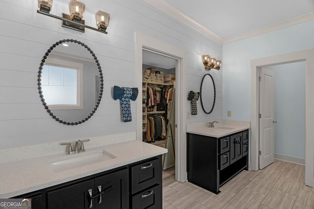 156 Grey Ghost Court, Richmond Hill, GA 31324