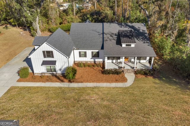 156 Grey Ghost Court, Richmond Hill, GA 31324