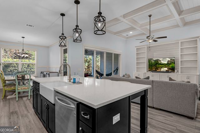 156 Grey Ghost Court, Richmond Hill, GA 31324