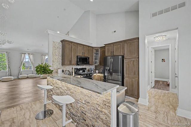 370 Roosevelt Street, Canton, MI 48188
