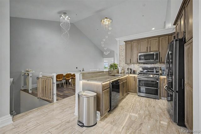 370 Roosevelt Street, Canton, MI 48188