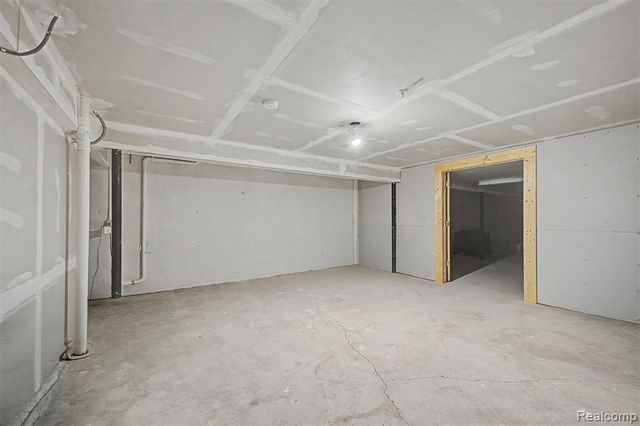 370 Roosevelt Street, Canton, MI 48188