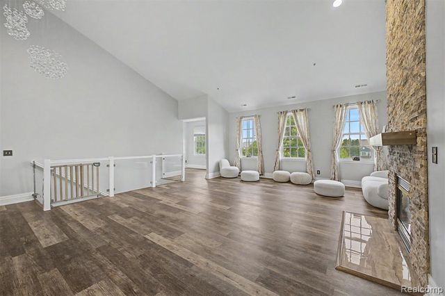 370 Roosevelt Street, Canton, MI 48188