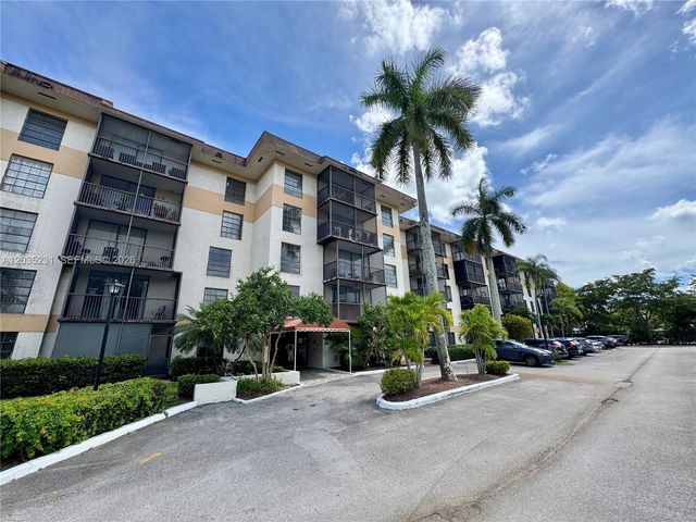 5570 NW 44th Street 408A, Lauderhill, FL 33319