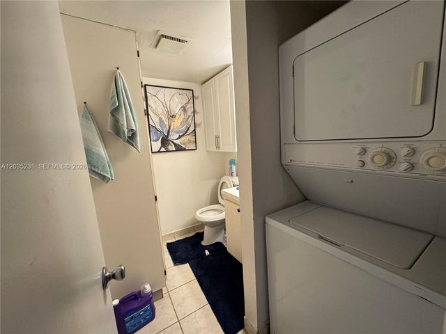 5570 NW 44th Street 408A, Lauderhill, FL 33319