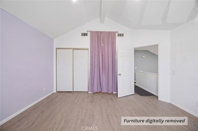 9864 California Avenue 18, South Gate, CA 90280