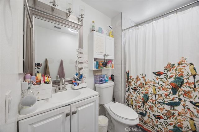 9864 California Avenue 18, South Gate, CA 90280