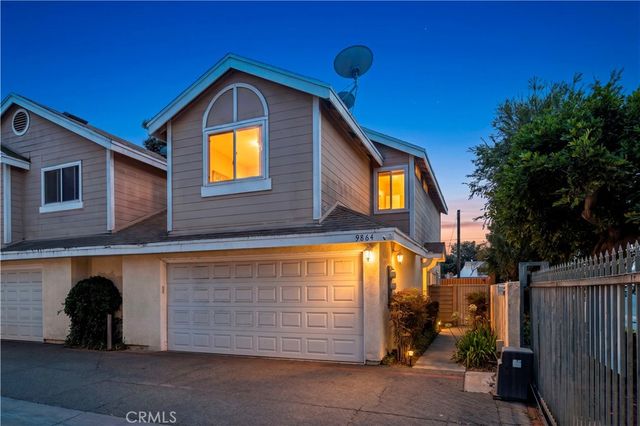 9864 California Avenue 18, South Gate, CA 90280