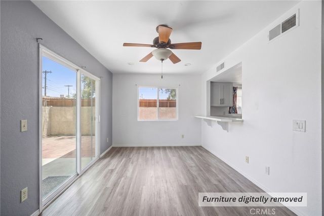 9864 California Avenue 18, South Gate, CA 90280