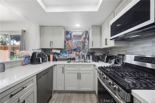 9864 California Avenue 18, South Gate, CA 90280