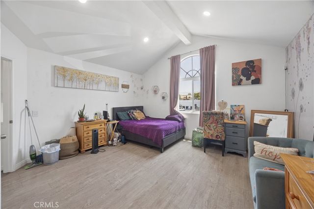 9864 California Avenue 18, South Gate, CA 90280
