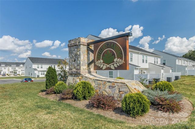 363 Halton Crossing Drive SW, Concord, NC 28027