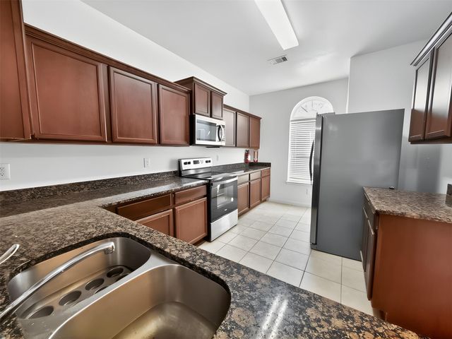 5127 Oakbriar Lane, Rosenberg, TX 77469