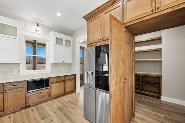 95 Longhorn Loop, New Waverly, TX 77358