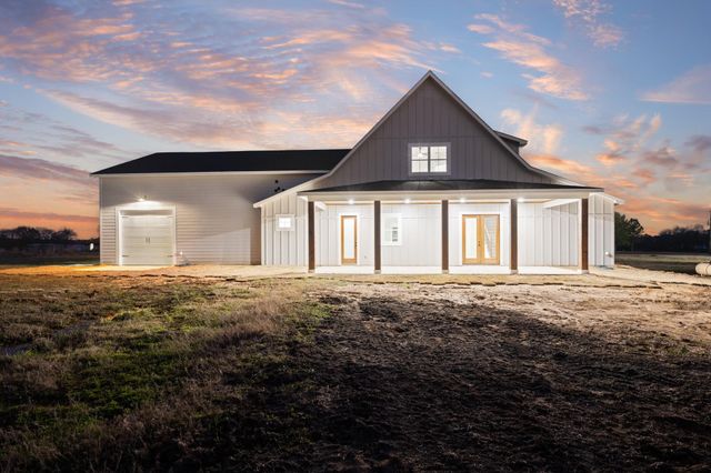 95 Longhorn Loop, New Waverly, TX 77358