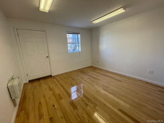 41-13 149 Place 2nd Floor, Flushing, NY 11355