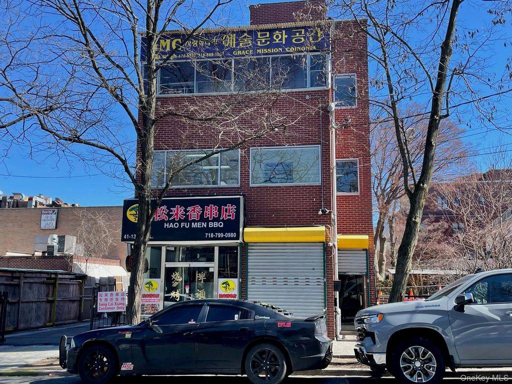41-13 149 Place 2nd Floor, Flushing, NY 11355