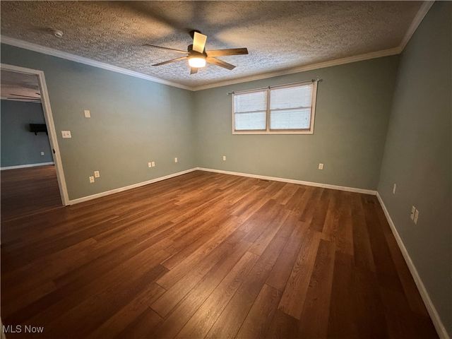 1039 Rector Road, Parkersburg, WV 26105