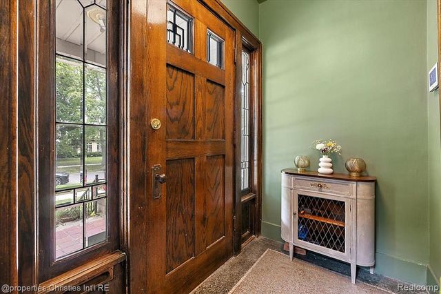 3417 Seminole Street, Detroit, MI 48214