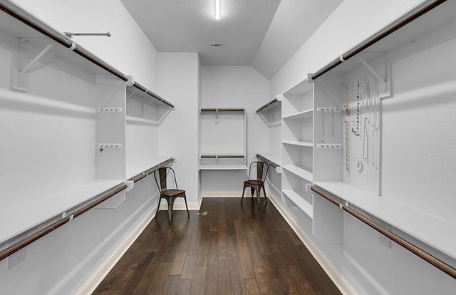 1085 Hesselridge Drive, Hewitt, TX 76643