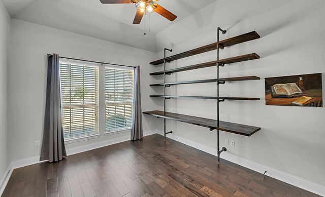 1085 Hesselridge Drive, Hewitt, TX 76643