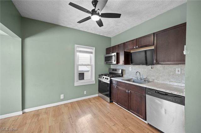 4248 Brookway Lane, Brooklyn, OH 44144