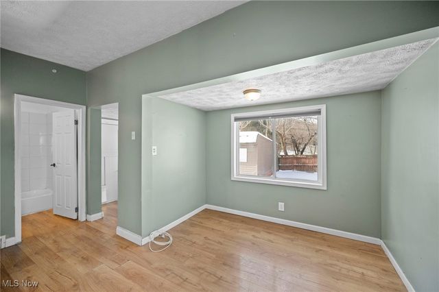 4248 Brookway Lane, Brooklyn, OH 44144