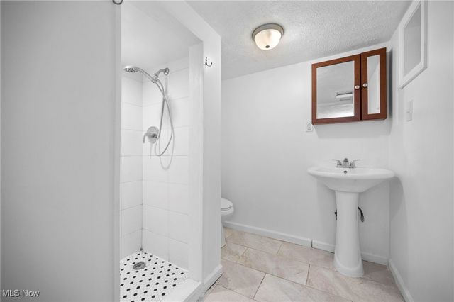 4248 Brookway Lane, Brooklyn, OH 44144